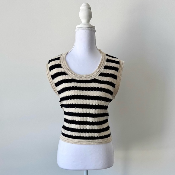 Black & Cream Striped Crochet Sweater Vest 🖤🤍 - Picture 8 of 8
